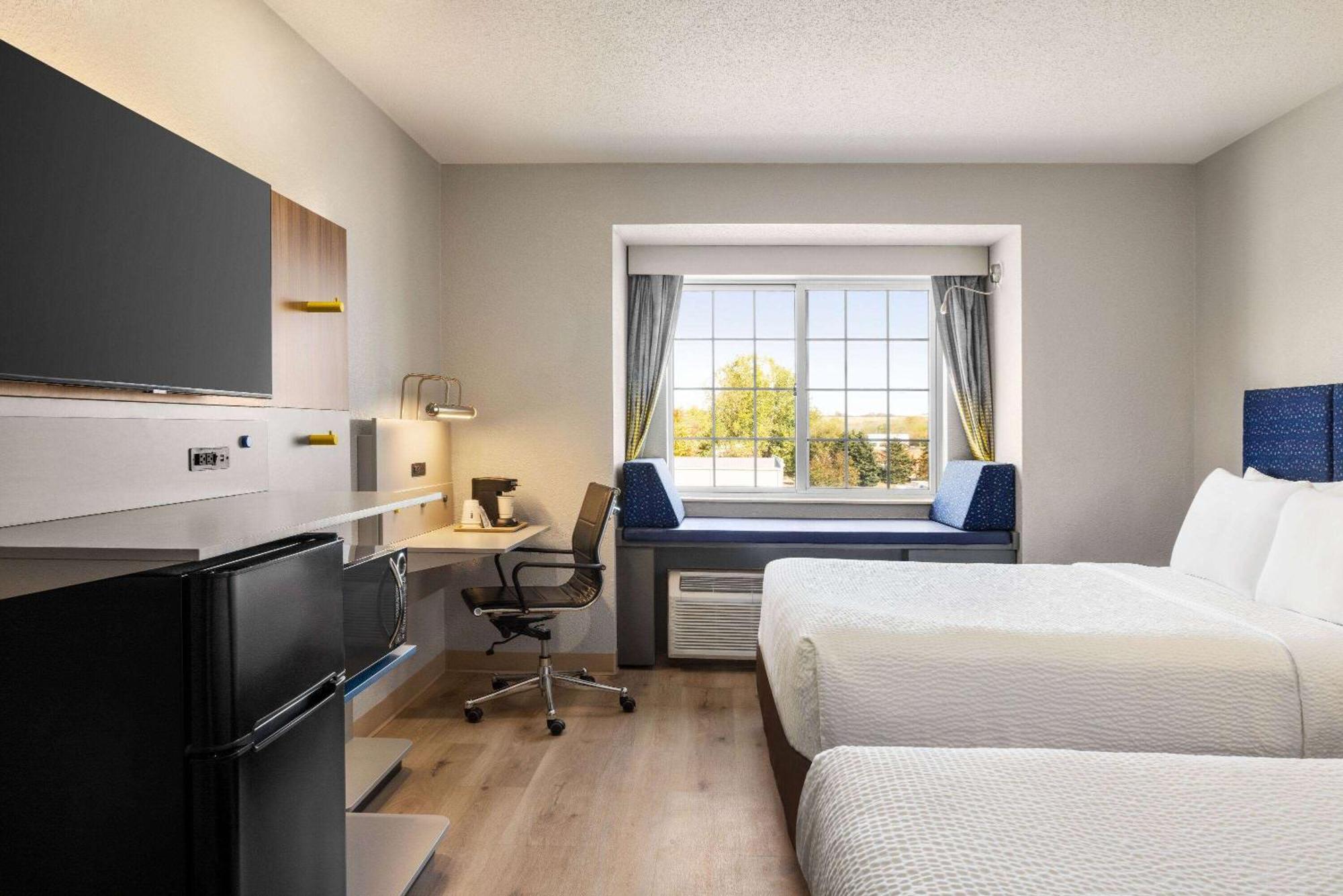 Microtel Inn & Suites By Wyndham New Ulm Ngoại thất bức ảnh