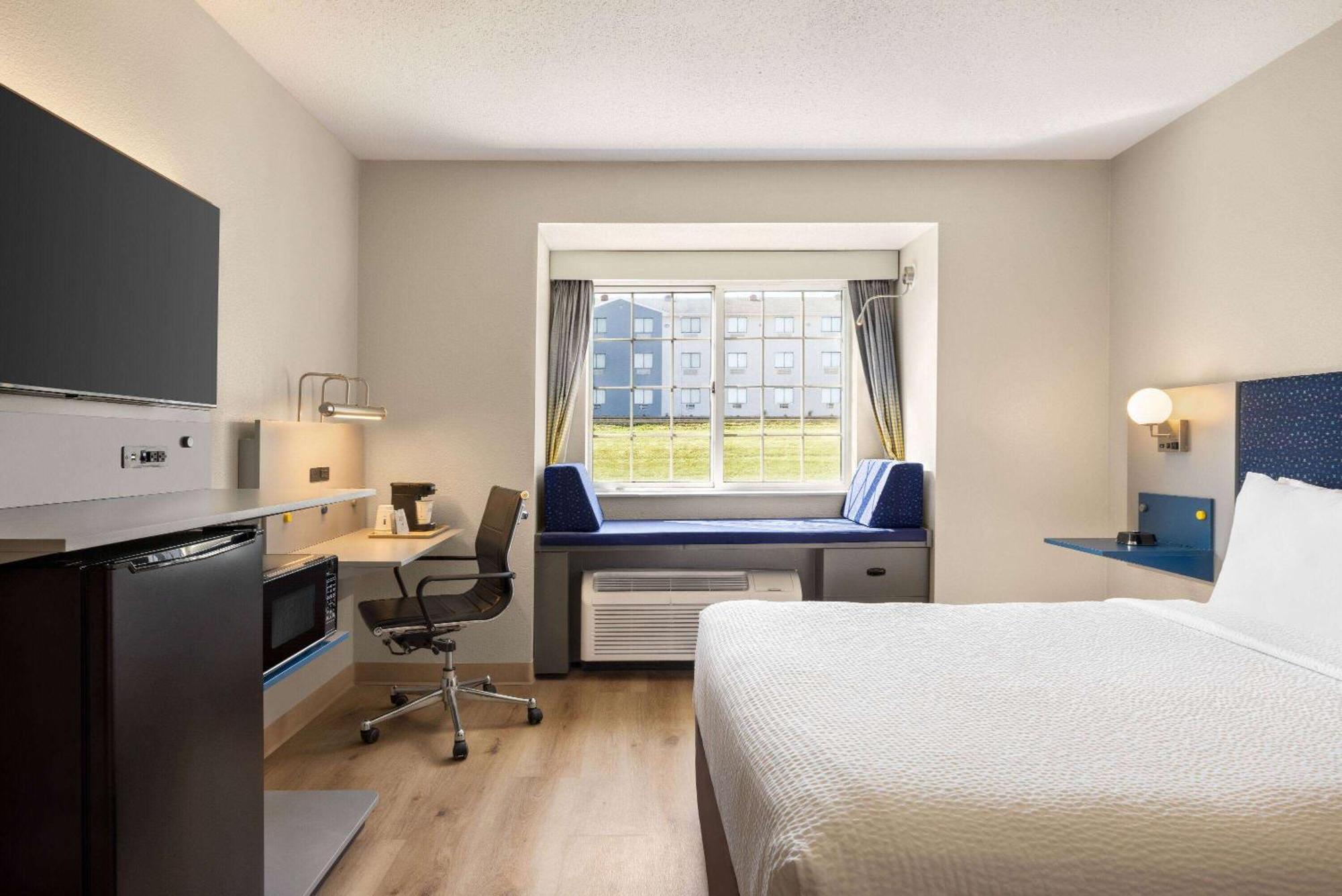 Microtel Inn & Suites By Wyndham New Ulm Ngoại thất bức ảnh
