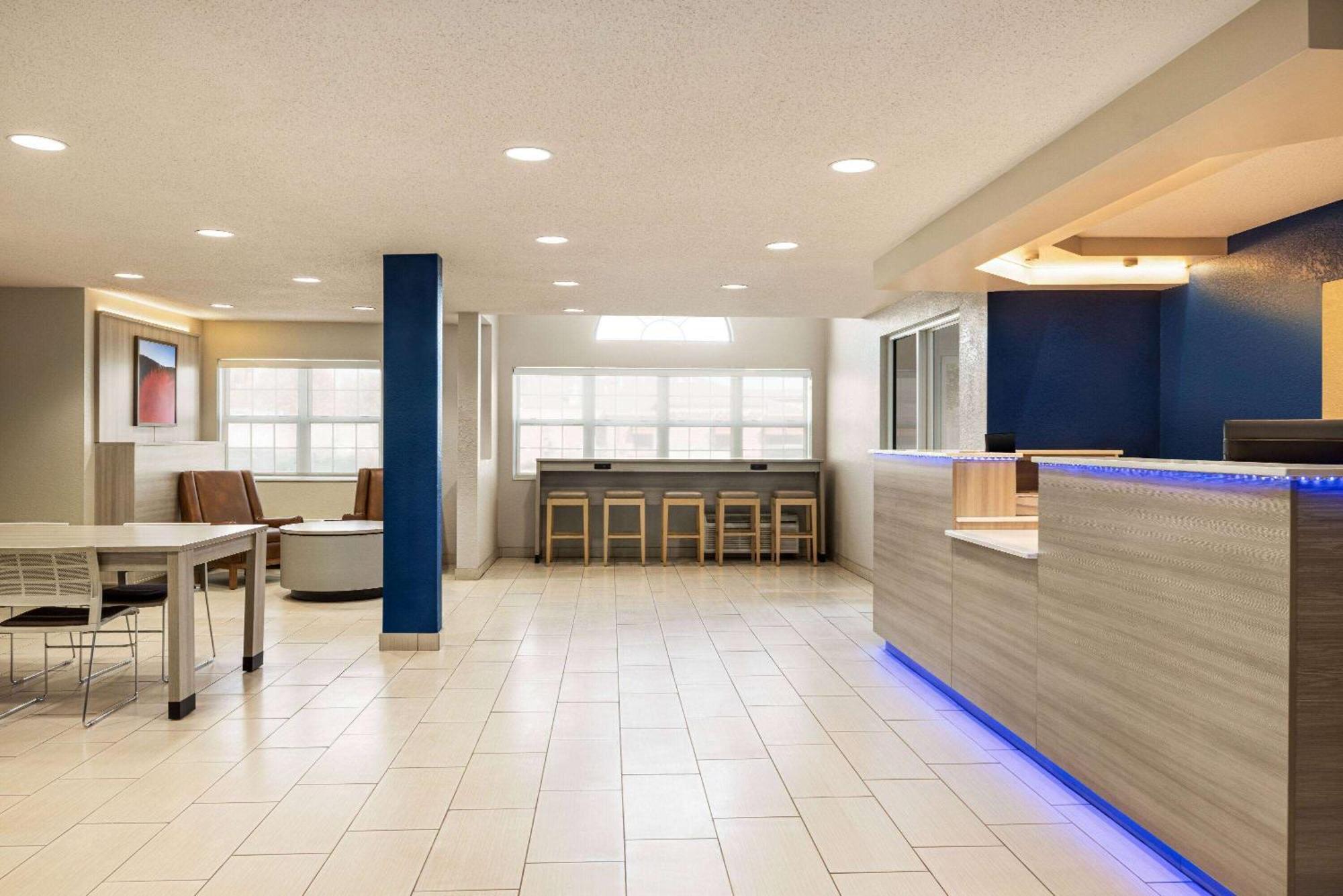 Microtel Inn & Suites By Wyndham New Ulm Ngoại thất bức ảnh