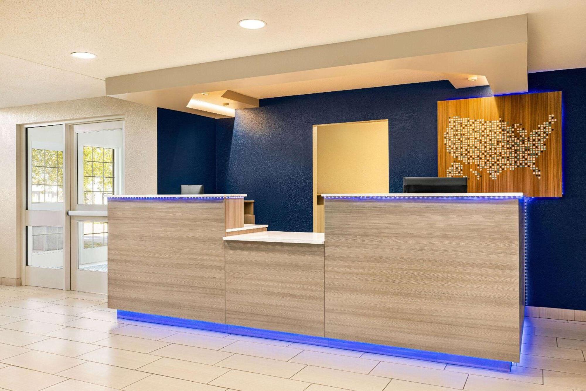 Microtel Inn & Suites By Wyndham New Ulm Ngoại thất bức ảnh
