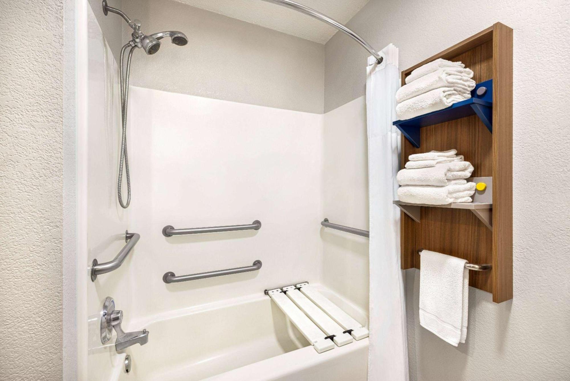 Microtel Inn & Suites By Wyndham New Ulm Ngoại thất bức ảnh